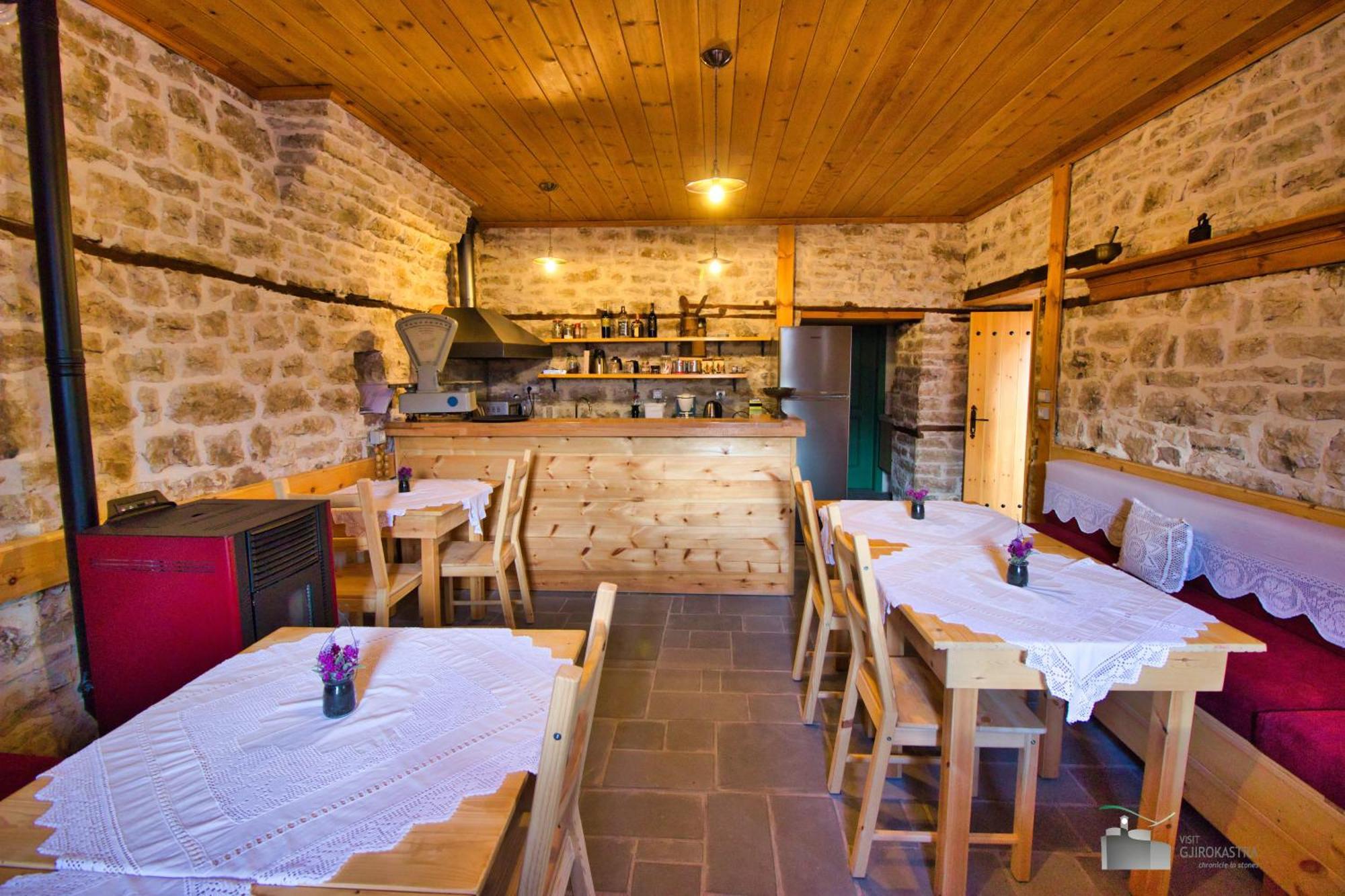 Argyropolis Boutique Hotel Gjirokastër Exterior foto